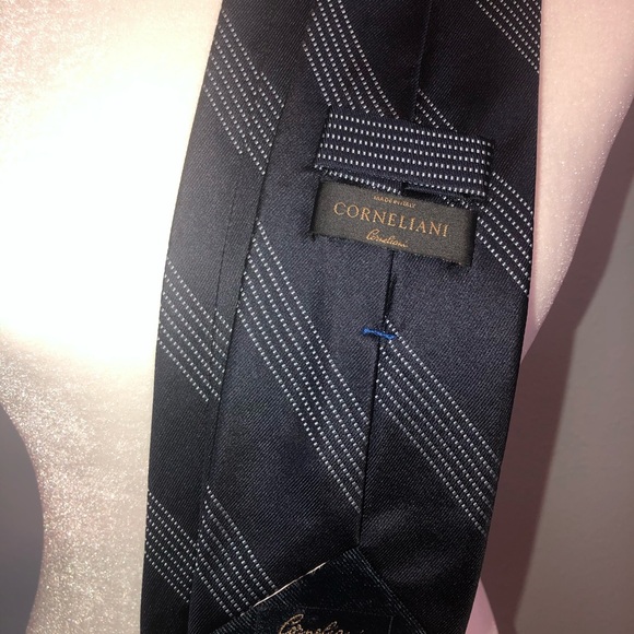 Designer Silk Tie Bundle - Picture 7 of 8